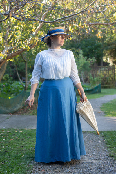 Fantail Skirt: Historical + Modern