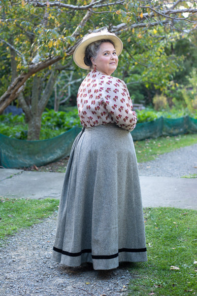 Fantail Skirt: Historical