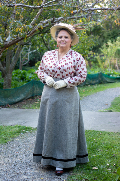 Fantail Skirt: Historical + Modern