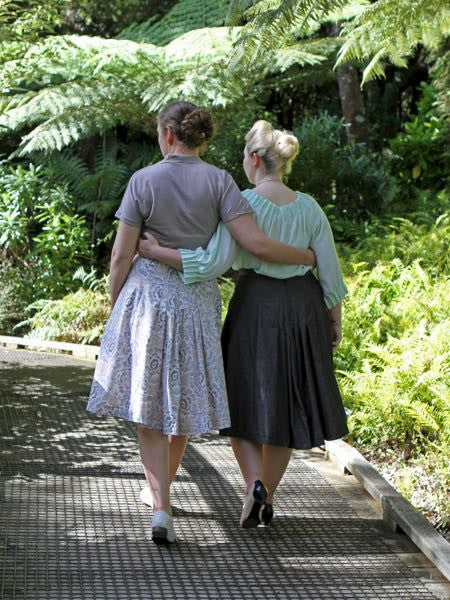 Fantail Skirt: Modern